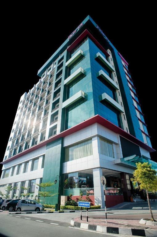 Hotel Aifa Labuan Bagian luar foto