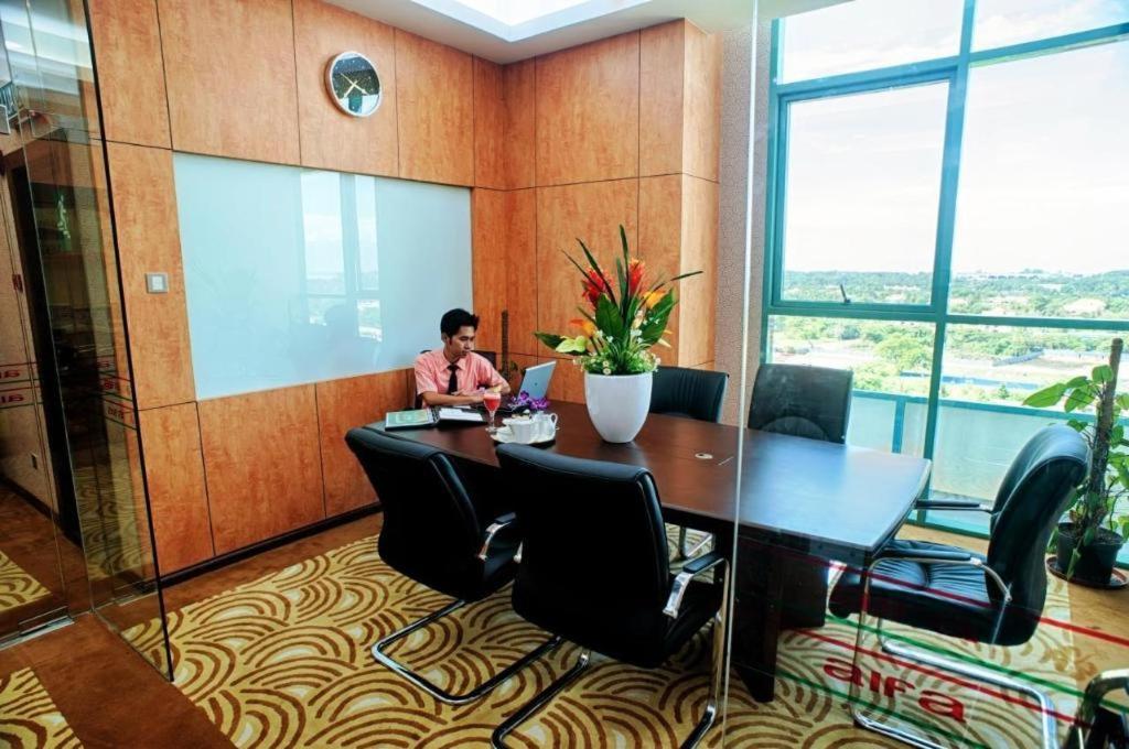 Hotel Aifa Labuan Bagian luar foto